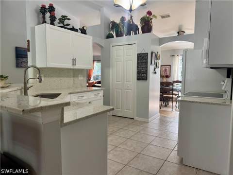 461 1st St NW, Naples FL - photo 10 of 50