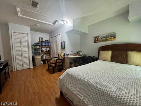 461 1st St NW, Naples FL - photo 23 of 50