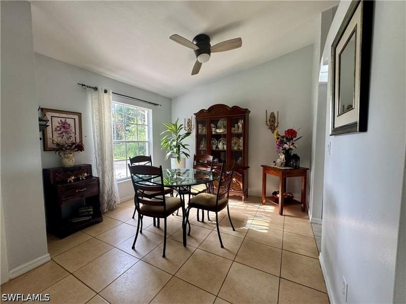3 bedroom SingleFamilyResidence at 461 1st St NW, Golden Gate Estates, Naples — photo 4