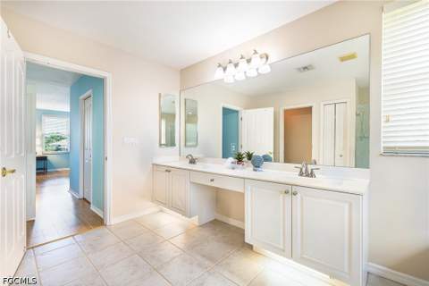 11117 Lakeland Cir, Fort Myers FL - photo 11 of 39