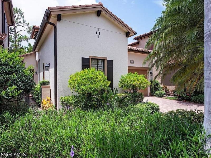 3 bedroom SingleFamilyResidence at 7890 Allende Ln, Cordoba, Naples — photo 2
