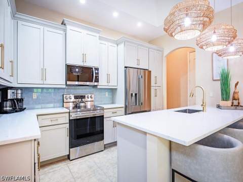 7890 Allende Ln, Naples FL - photo 6 of 33