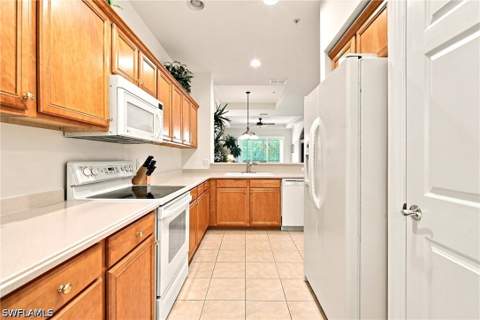 4874 Hampshire Ct 303, Naples FL - photo 7 of 50