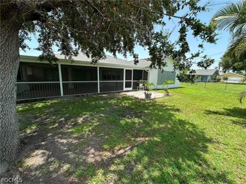 22 SE 14th Ct, Cape Coral FL - photo 6 of 49