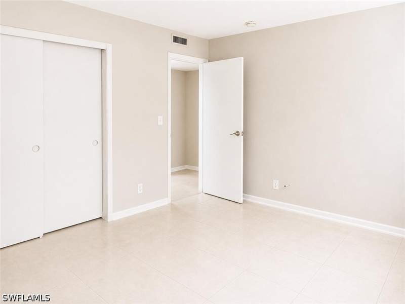 2 bedroom Condominium at 5410 16th Pl SW B-1, Sun Catcher, Naples — photo 4