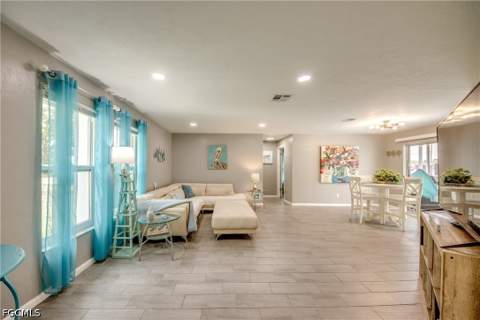 1214 Baldwin Pl, Lehigh Acres FL - photo 11 of 40