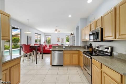 17341 Stepping Stone Dr, Fort Myers FL - photo 12 of 48