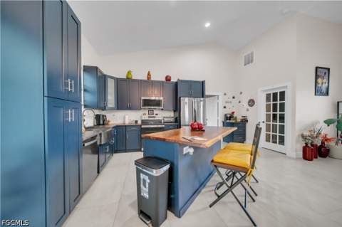 3800 10th St W, Lehigh Acres FL - photo 13 of 48