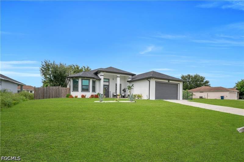 3 bedroom SingleFamilyResidence at 3800 10th St W, Lehigh Acres, Lehigh Acres — photo 4
