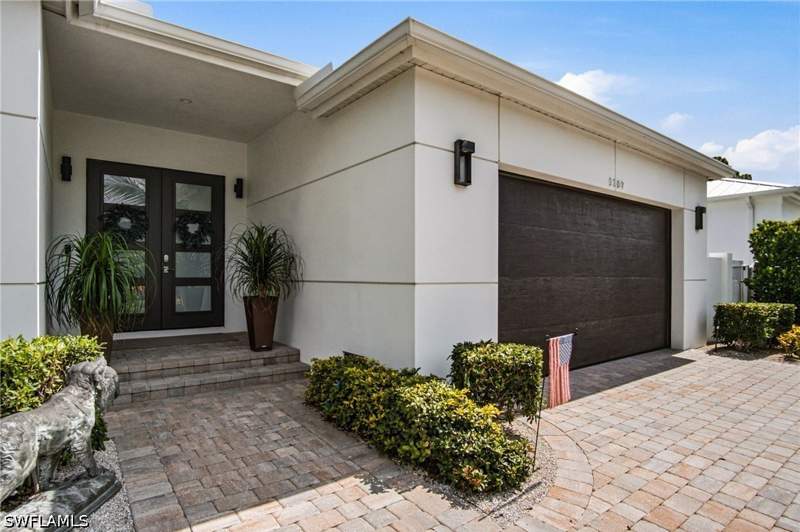 3 bedroom SingleFamilyResidence at 1167 22nd Ave N, Lakewood Park, Naples — photo 3