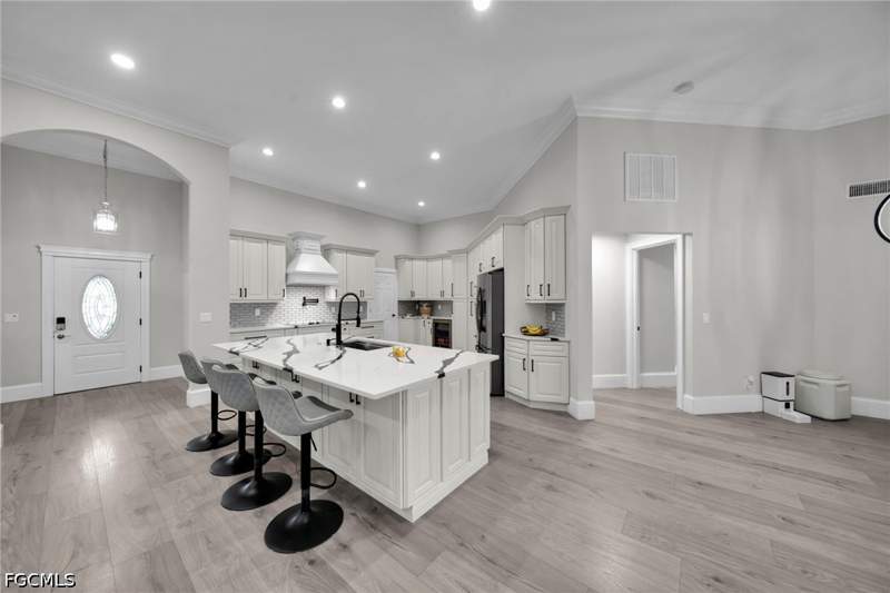 3 bedroom SingleFamilyResidence at 321 NE 19th St, Cape Coral, Cape Coral — photo 3