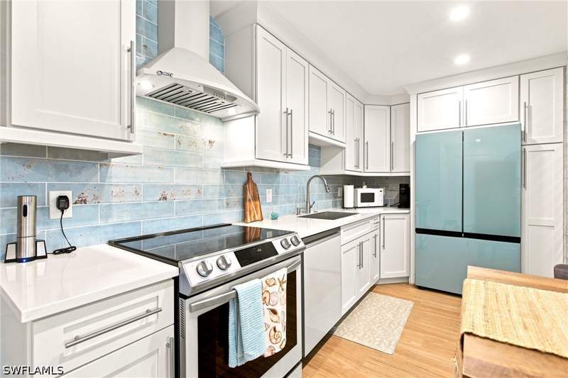 1 bedroom Condominium at 780 10th Ave S 1, Twin Palms, Naples — photo 2