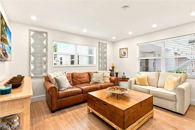1 bedroom Condominium at 780 10th Ave S 1, Twin Palms, Naples — photo 5