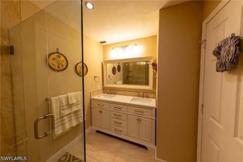 188 Gulfstream St, Marco Island FL - photo 16 of 28