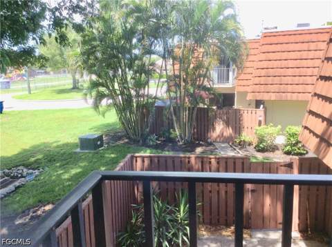 5249 Cedarbend Dr 3, Fort Myers FL - photo 11 of 19