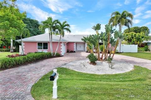 4232 SE 8th Pl, Cape Coral FL - photo 10 of 35