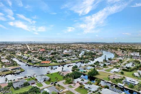 4232 SE 8th Pl, Cape Coral FL - photo 11 of 35