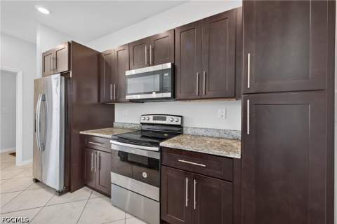 2714 NW 1st Pl, Cape Coral FL - photo 8 of 21