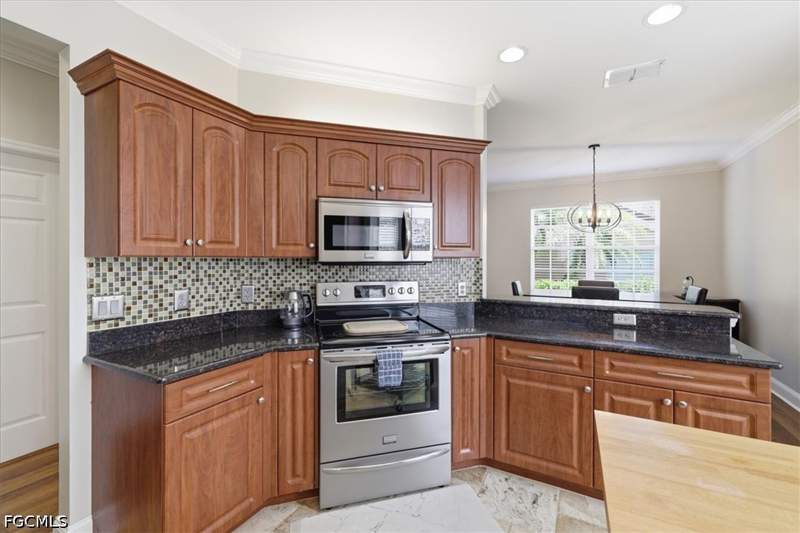 2 bedroom Condominium at 9361 Alamander Ct 401, Willowbrook, Fort Myers — photo 5