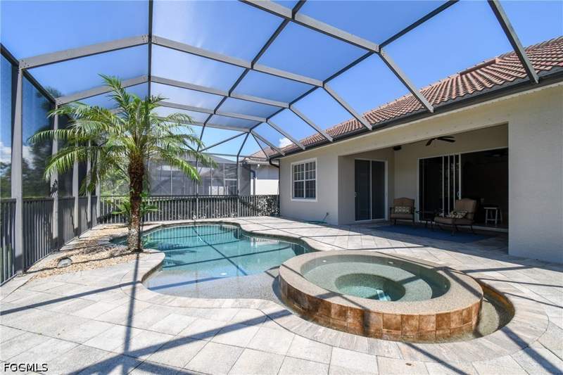 3 bedroom SingleFamilyResidence at 5742 Calmar Breeze Ln, Emerson Square, Fort Myers — photo 3