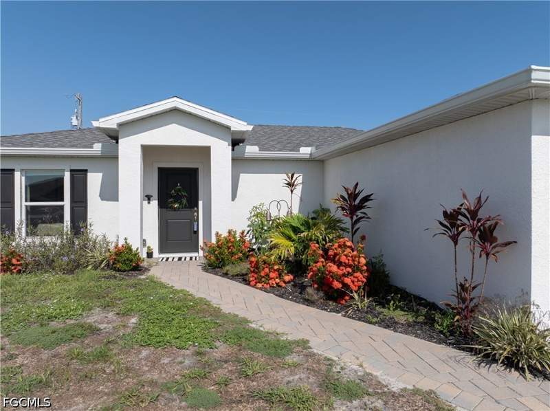 3 bedroom SingleFamilyResidence at 1820 NW 1st Ave, Cape Coral, Cape Coral — photo 2