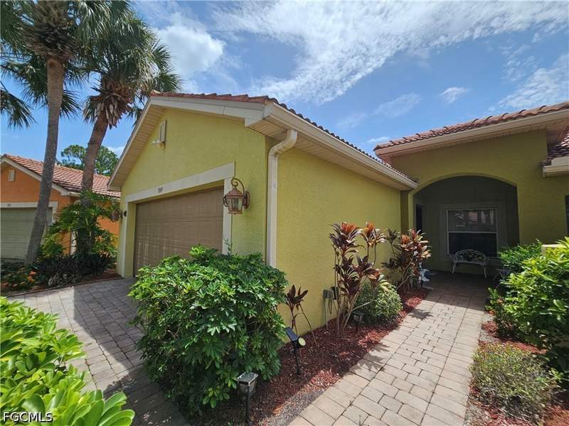 2 bedroom Attached at 9249 Aegean Cir, Vistanna Villas, Lehigh Acres — photo 3