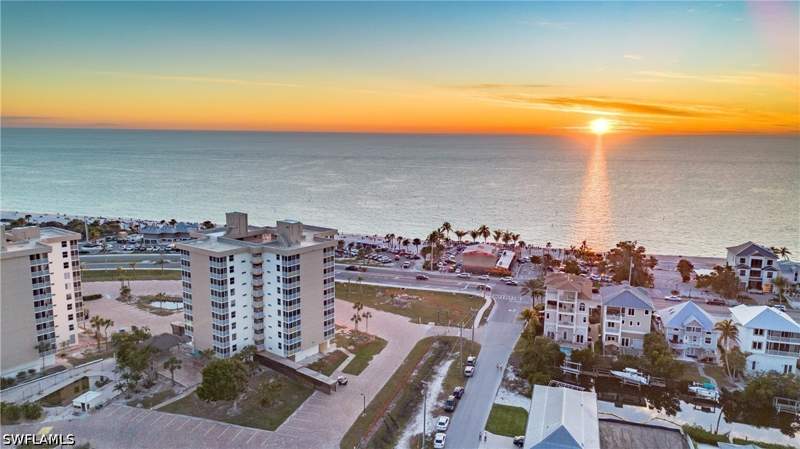 1 bedroom Condominium at 5800 Bonita Beach Rd SW 2002, Beach And Tennis Club, Bonita Springs — photo 2