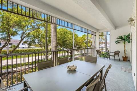 140 Palm St 207, Marco Island FL - photo 12 of 30
