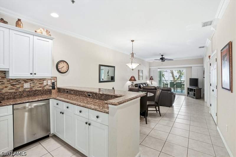 2 bedroom Condominium at 140 Palm St 207, Olde Marco Inn, Marco Island — photo 2