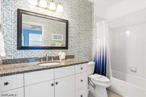 140 Palm St 207, Marco Island FL - photo 22 of 30