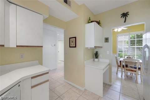 4110 Sawgrass Point Dr 104, Bonita Springs FL - photo 8 of 33