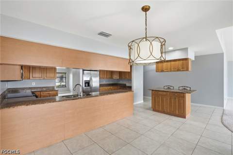 5350 Harborage Dr, Fort Myers FL - photo 16 of 50