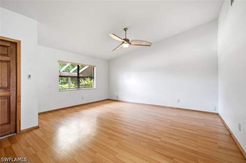 223 Charity Ct L5, Naples FL - photo 16 of 39