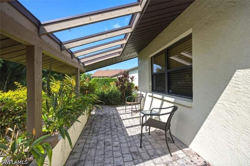 2 bedroom Attached at 223 Charity Ct L5, Lakewood Villas, Naples — photo 4