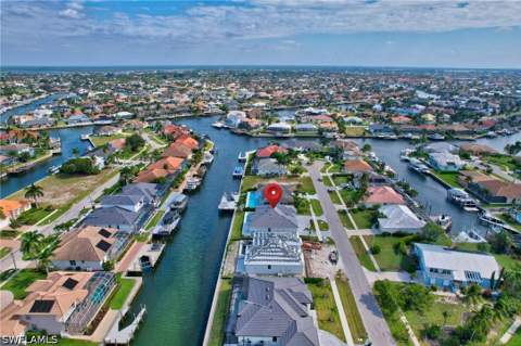 768 Amazon Ct, Marco Island FL - photo 15 of 37
