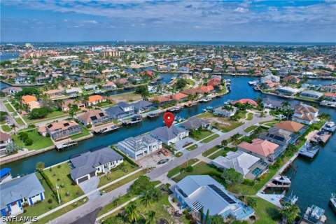 768 Amazon Ct, Marco Island FL - photo 17 of 37