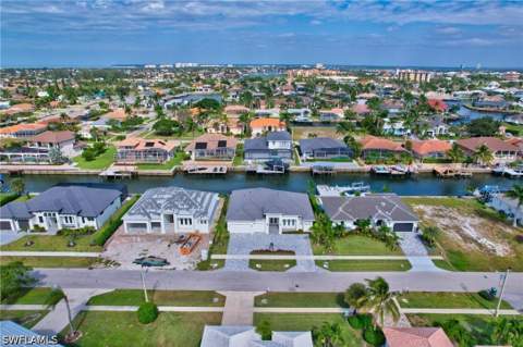 768 Amazon Ct, Marco Island FL - photo 7 of 37