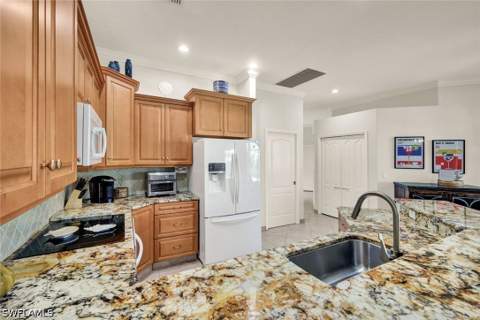 9411 Cedar Creek Dr, Bonita Springs FL - photo 8 of 32