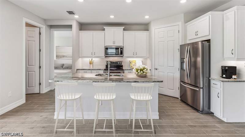 3 bedroom SingleFamilyResidence at 16929 Elkhorn Coral Dr, Coral Bay, North Fort Myers — photo 2