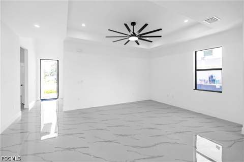 433 Rayford St, Lehigh Acres FL - photo 10 of 39