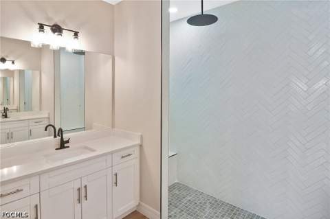 1906 NW 28th Ave, Cape Coral FL - photo 19 of 45