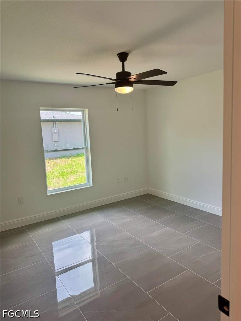 4 bedroom SingleFamilyResidence at 3655 Marion St, Parkview, Fort Myers — photo 2
