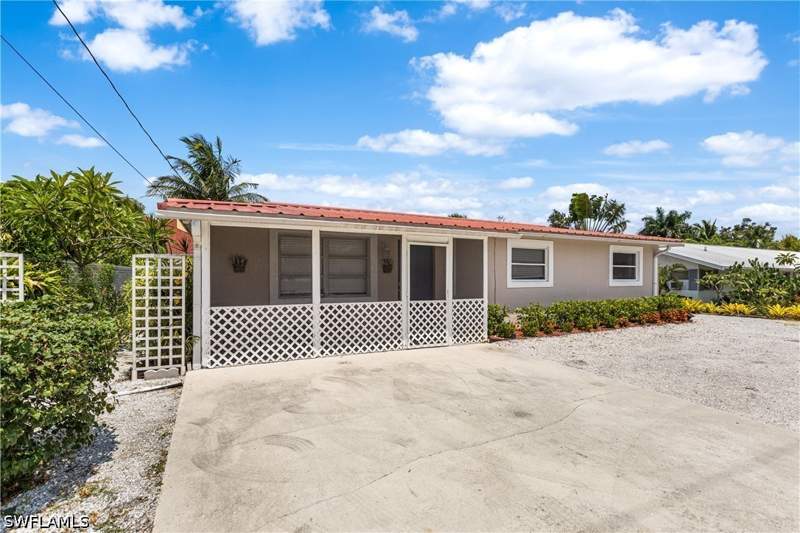 3 bedroom SingleFamilyResidence at 2191 Thomasson Dr, Eagle Acres, Naples — photo 2