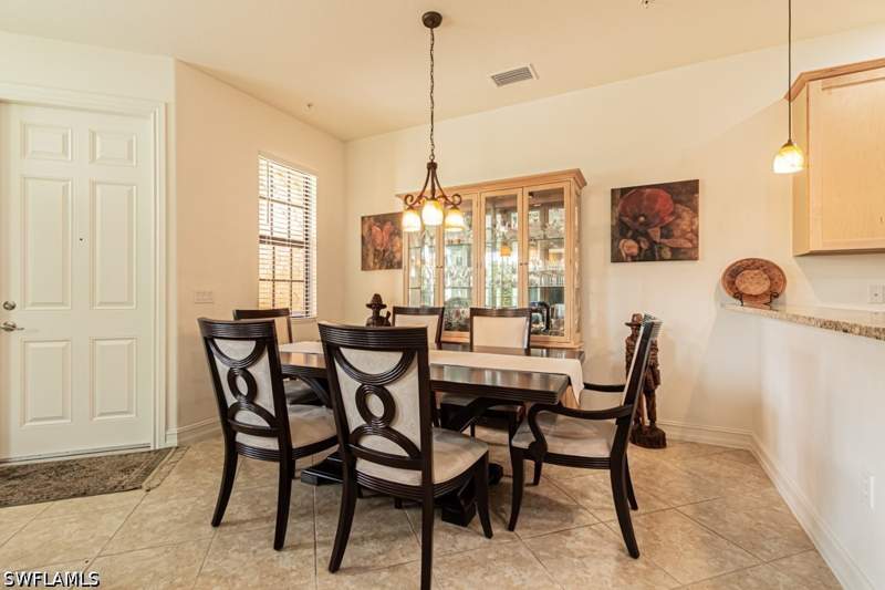 3 bedroom Townhouse at 9163 Delano St 10006, Ole, Naples — photo 4