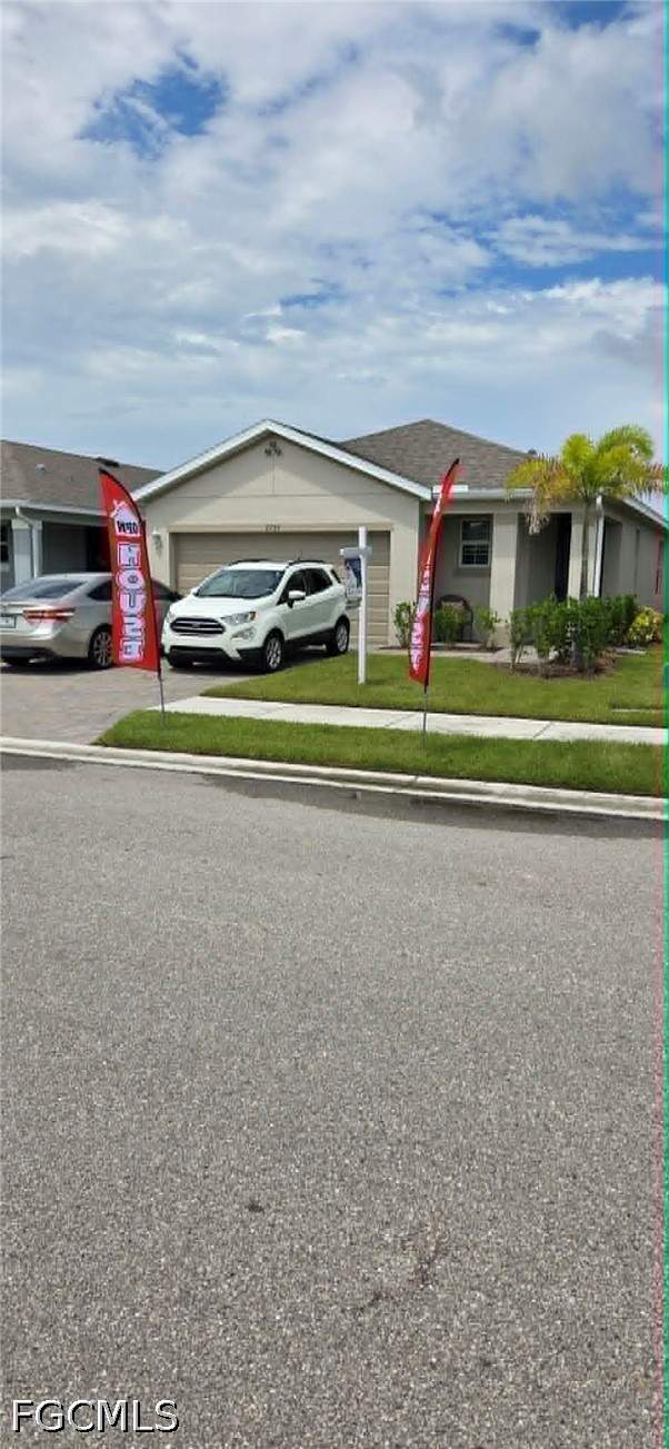 3 bedroom SingleFamilyResidence at 2793 Star Coral Dr, Coral Bay, North Fort Myers — photo 3