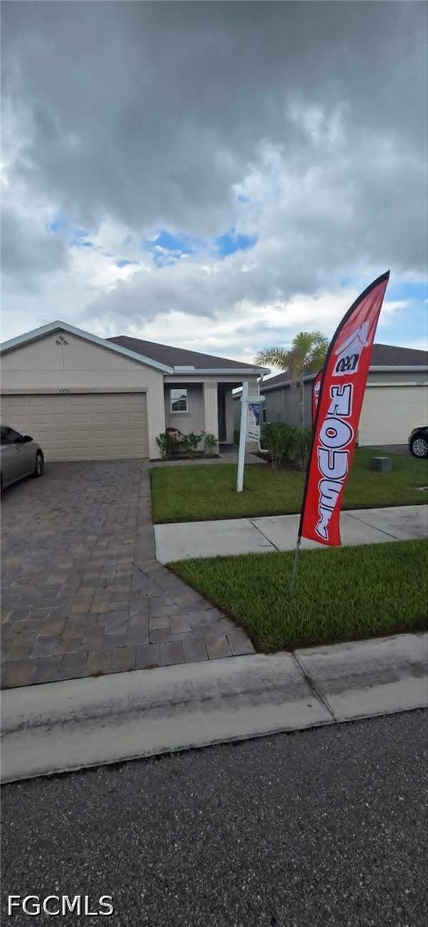 3 bedroom SingleFamilyResidence at 2793 Star Coral Dr, Coral Bay, North Fort Myers — photo 4