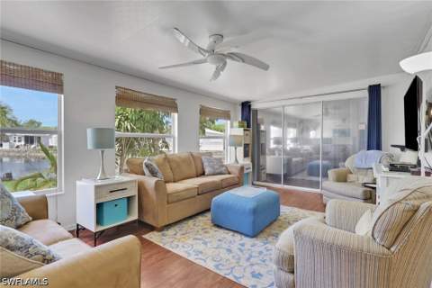 386 Leopard Ln 386, Naples FL - photo 6 of 48
