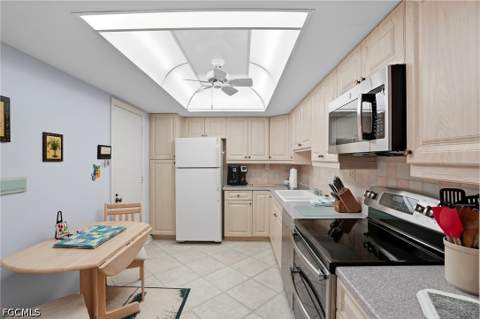 7146 Estero Blvd 212, Fort Myers Beach FL - photo 15 of 39