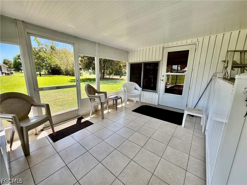 2 bedroom Attached at 4 Desert Ash Ct, Pinewood Condominium, Lehigh Acres — photo 4