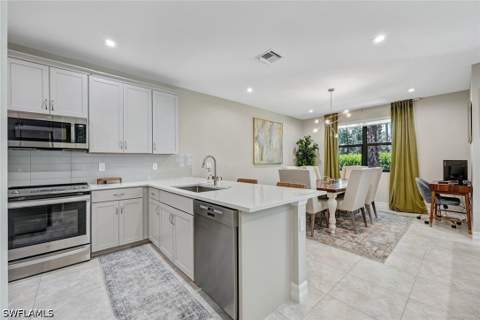 7348 Rockefeller Dr, Naples FL - photo 11 of 39
